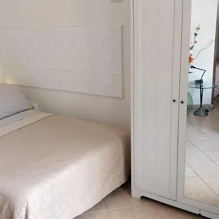La Colonna (Adults Only) * مونتيريجيوني
