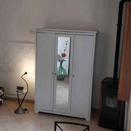 בית נופש La Colonna (Adults Only) מונטריג'יוני